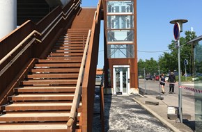 Trappe og elevatortårn i cortenstål Køge Station - Bobach